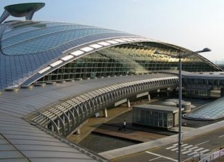 Рай для путешественника: аэропорт Байюнь