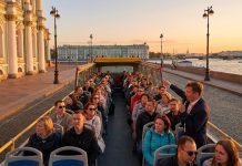 Выходные в Петербурге: автобусные экскурсии для самарцев и тольяттинцев