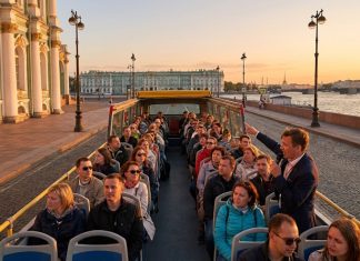 Выходные в Петербурге: автобусные экскурсии для самарцев и тольяттинцев